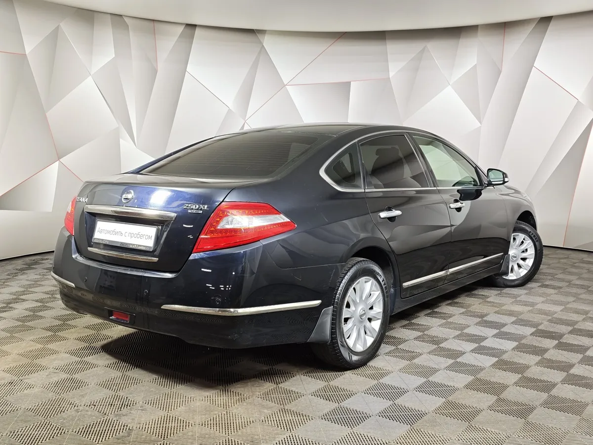 Nissan Teana 2.5 Xtronic (182 л.с.) Черный в АВИЛОН. Слайд №2