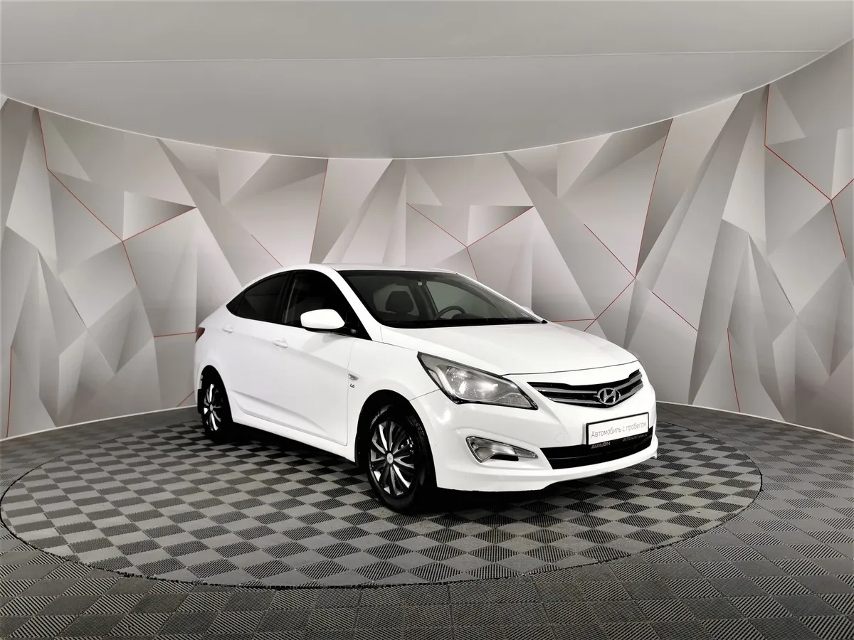 Hyundai Solaris 1.6 MT (123 л.с.) Белый в АВИЛОН. Слайд №3