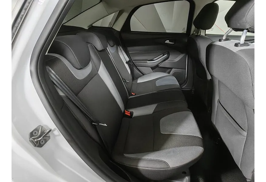 АВИЛОН - Ford Focus 1.6 PowerShift (125 л.с.) Trend Sport Белый - slide 7