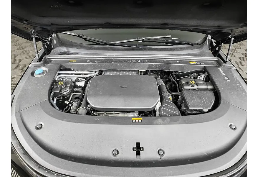 Li Auto L6 1.5 AT 4WD (150 л.с.) Max Черный в АВИЛОН. Слайд №10