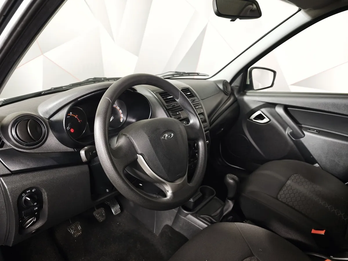 ВАЗ (Lada) Granta 1.6 MT 8кл (87 л.с.) Белый в АВИЛОН. Слайд №16