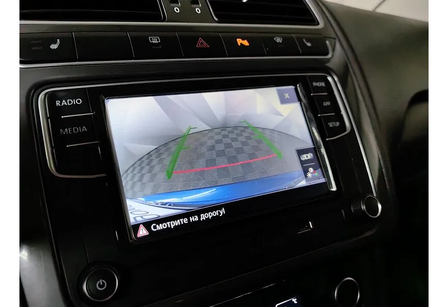 Volkswagen Polo 1.6 MPI AT (110 л.с.) Status Синий в АВИЛОН. Слайд №21