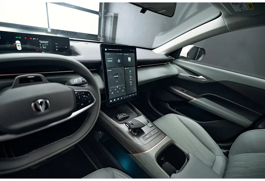 LIVE. Слайд №9