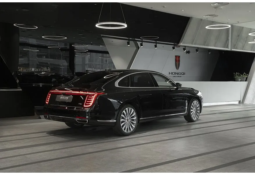 Hongqi H9 2.0T AT (245 л.с.) Deluxe   Черный в АВИЛОН. Слайд №4