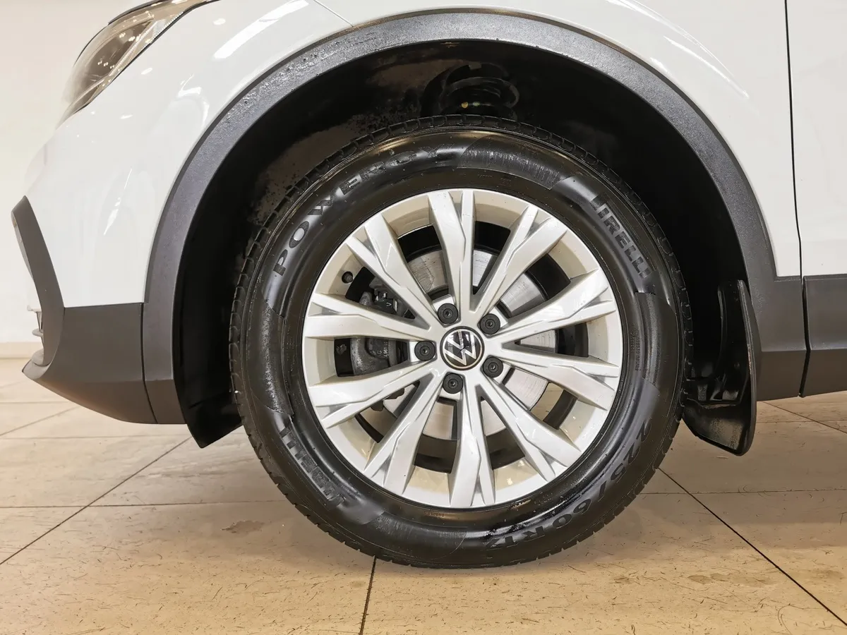 Volkswagen Tiguan 1.4 TSI BlueMotion DSG (150 л.с.) Comfortline Белый в АВИЛОН. Слайд №9