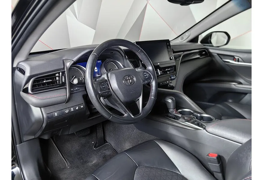 Toyota Camry 3.5 AT (249 л.с.) Черный в АВИЛОН. Слайд №10