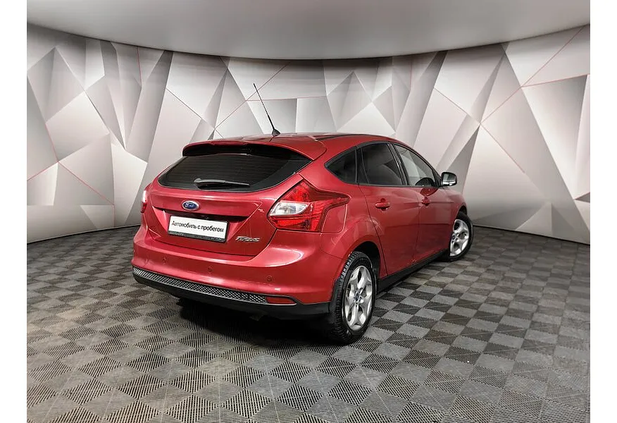 Ford Focus 1.6 Ti-VCT PowerShift (125 л.с.) Trend Красный в АВИЛОН. Слайд №2 Ford Focus 1.6 Ti-VCT PowerShift (125 л.с.) Trend Красный в АВИЛОН. Слайд №2