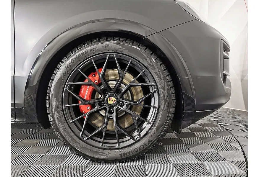 Porsche Cayenne Coupe S 2.9 AT AWD (440 л.с.) Черный в АВИЛОН. Слайд №9