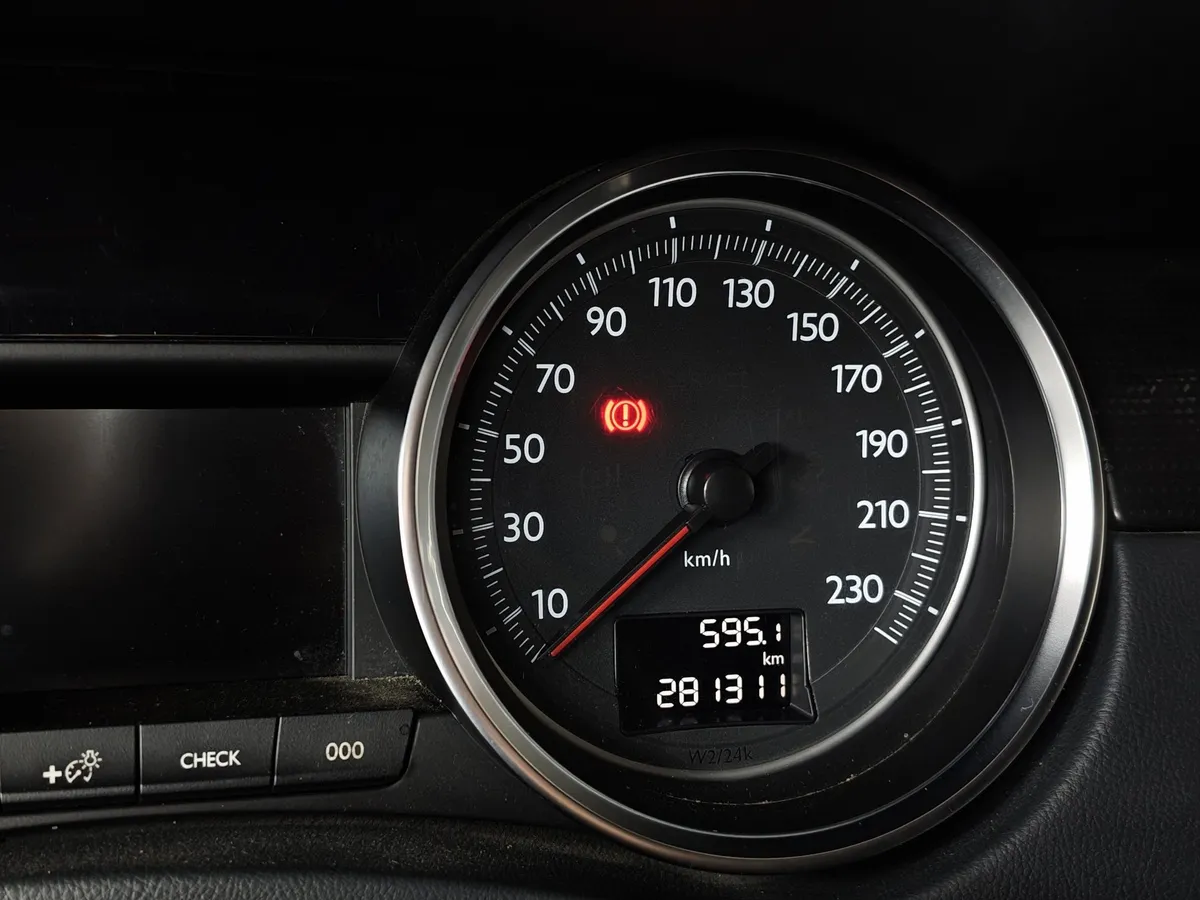 Peugeot 508 1.6 THP AT (150 л.с.) Черный в АВИЛОН. Слайд №18
