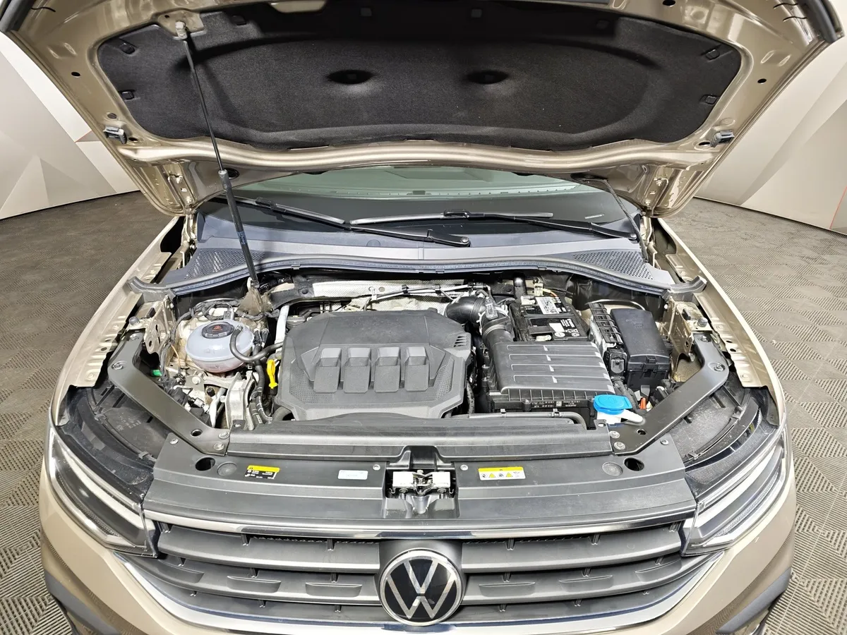 Volkswagen Tiguan 2.0 TSI 4Motion DSG (180 л.с.) Comfortline Коричневый в АВИЛОН. Слайд №11