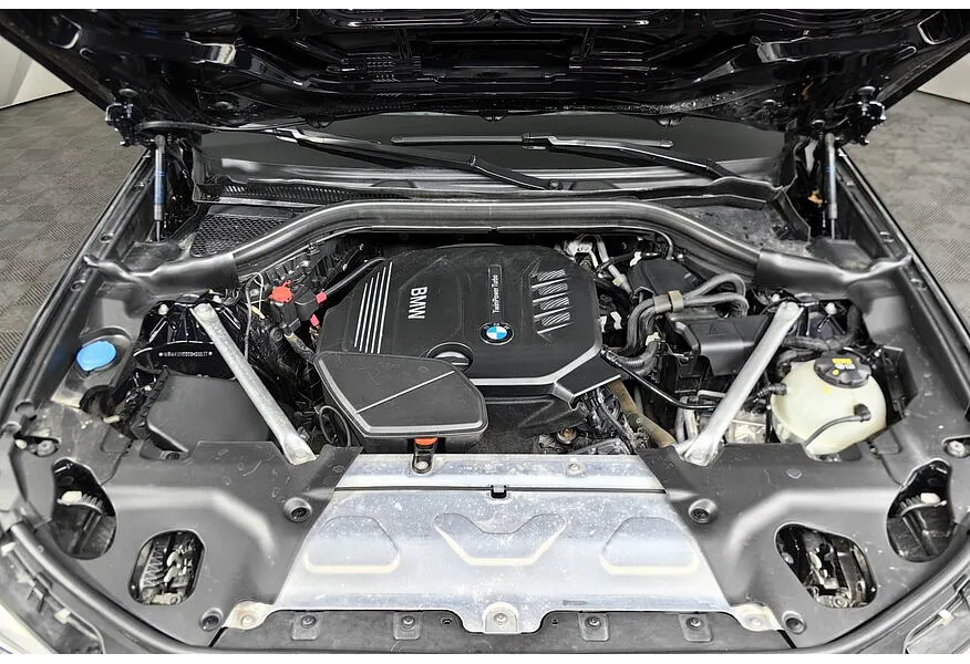 BMW X4 xDrive20d Steptronic (190 л.с.) Черный в АВИЛОН. Слайд №10