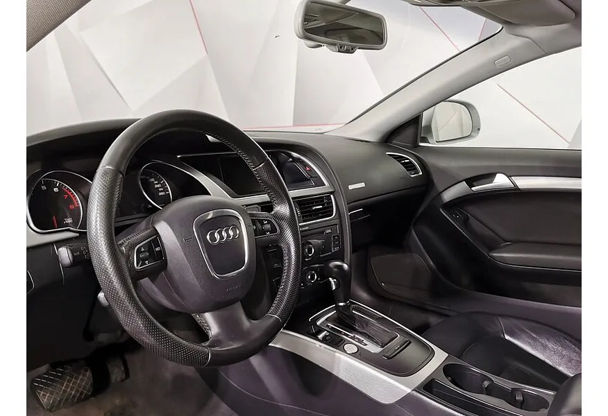 Audi A5 1.8 TFSI multitronic (170 л.с.) Серебристый в АВИЛОН. Слайд №16