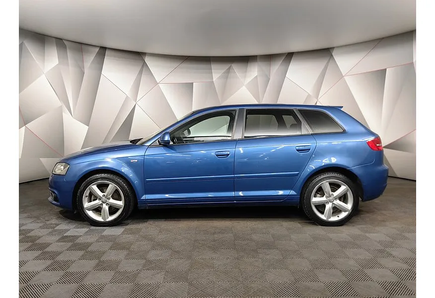 LIVE. Слайд №3