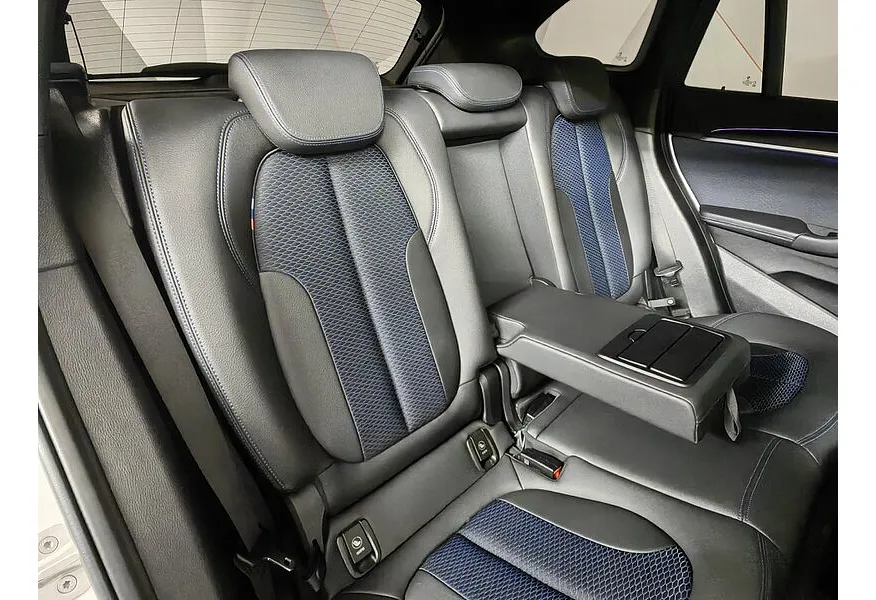 BMW X1 18d xDrive AT (150 л.с.) Белый в АВИЛОН. Слайд №9