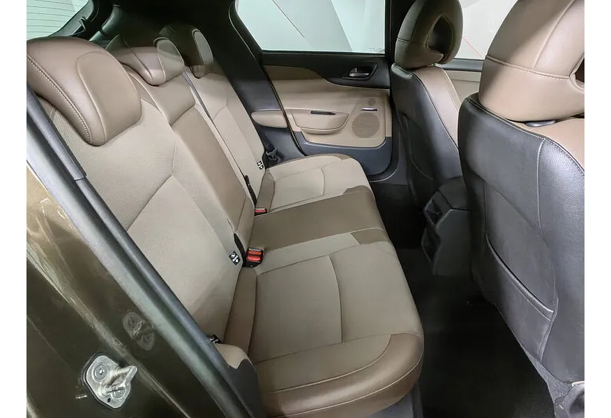 Citroen DS4 1.6 THP AT (150 л.с.) Коричневый в АВИЛОН. Слайд №16 Citroen DS4 1.6 THP AT (150 л.с.) Коричневый в АВИЛОН. Слайд №16