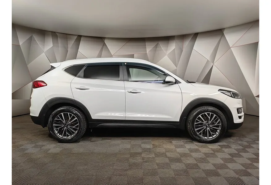 Hyundai Tucson 2.0 (185 л.с.) Diesel-8AT - 4WD Dynamic Белый в АВИЛОН. Слайд №6