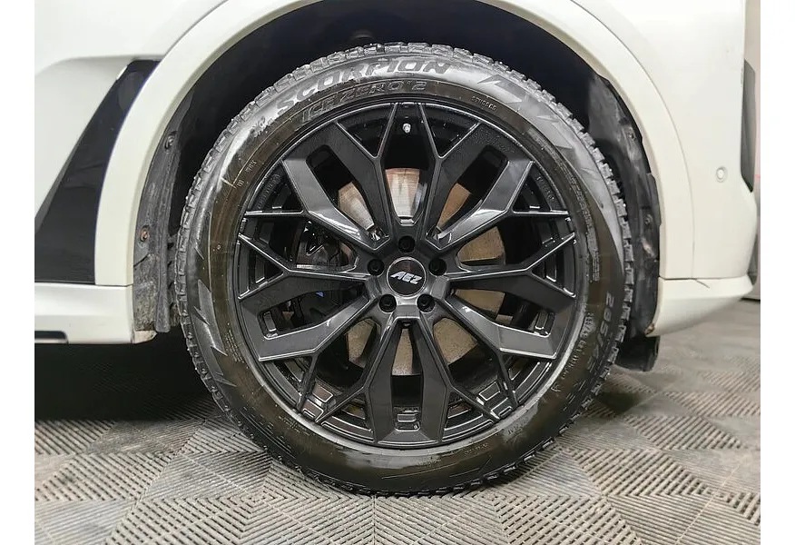 BMW X7 xDrive40d Steptronic (340 л.с.) Белый в АВИЛОН. Слайд №7 BMW X7 xDrive40d Steptronic (340 л.с.) Белый в АВИЛОН. Слайд №7