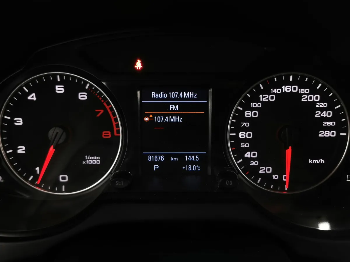 Audi Q5 2.0 TFSI tiptronic quattro (211 л.с.) Бежевый в АВИЛОН. Слайд №17