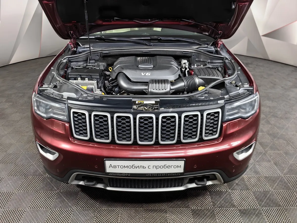 Jeep Grand Cherokee 3.0 AT AWD (238 л.с.) Laredo Красный в АВИЛОН. Слайд №10
