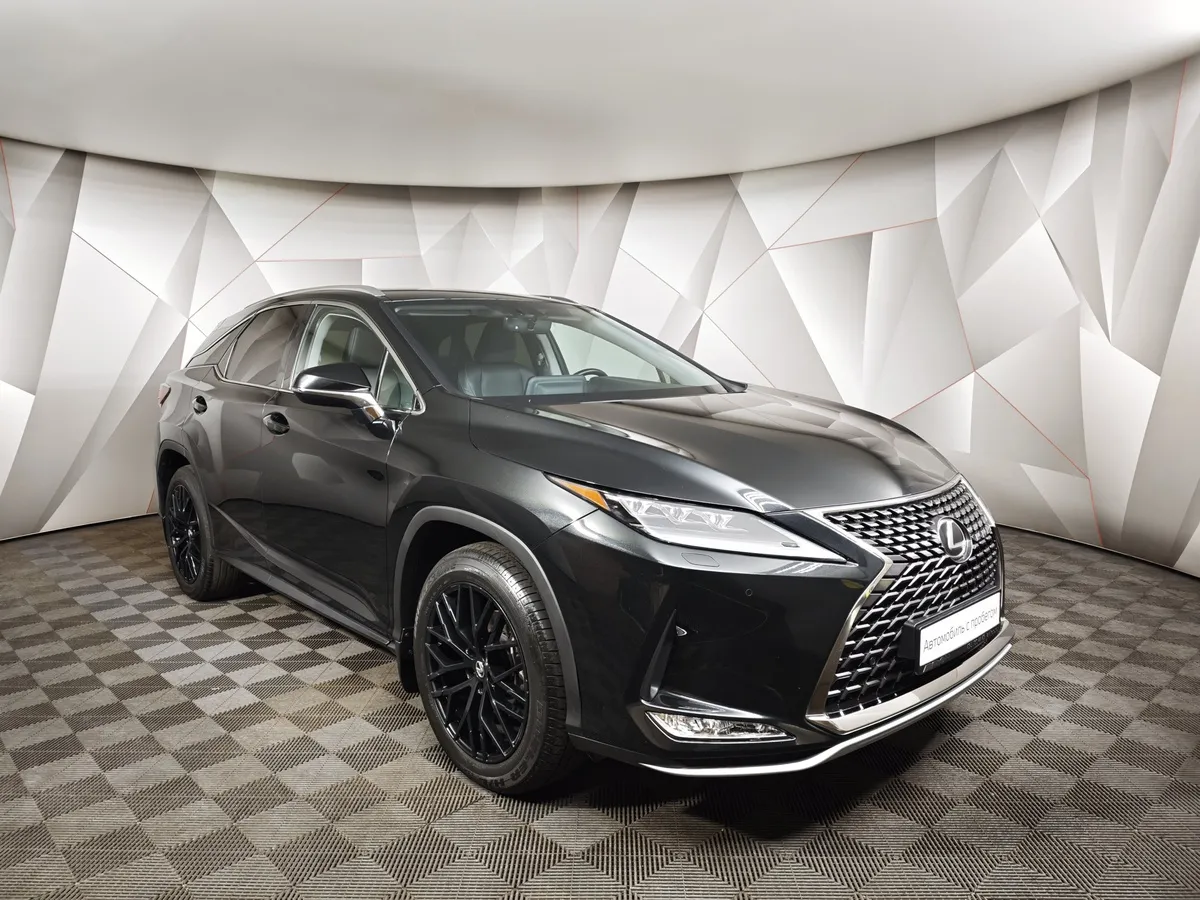 Lexus RX 2.0 AT AWD (238 л.с.) Executive Черный в АВИЛОН. Слайд №3