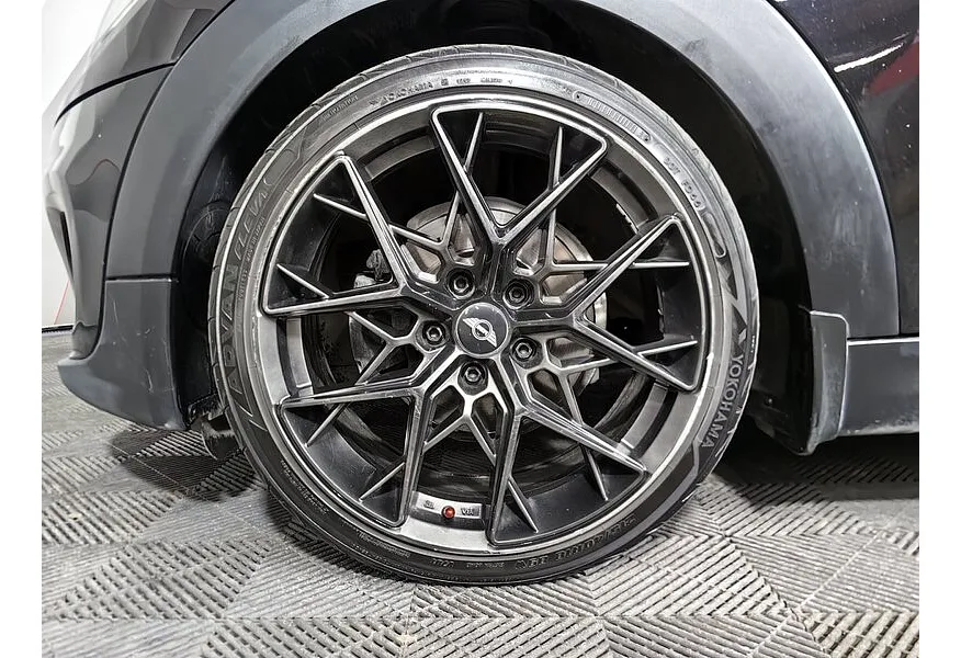 MINI 3 двери 1.5 AT (136 л.с.) Черный в АВИЛОН. Слайд №7