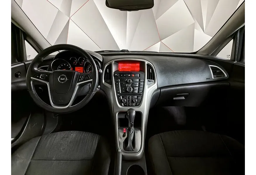 Opel Astra 1.4 Turbo AT (140 л.с.) Синий в АВИЛОН. Слайд №13 Opel Astra 1.4 Turbo AT (140 л.с.) Синий в АВИЛОН. Слайд №13