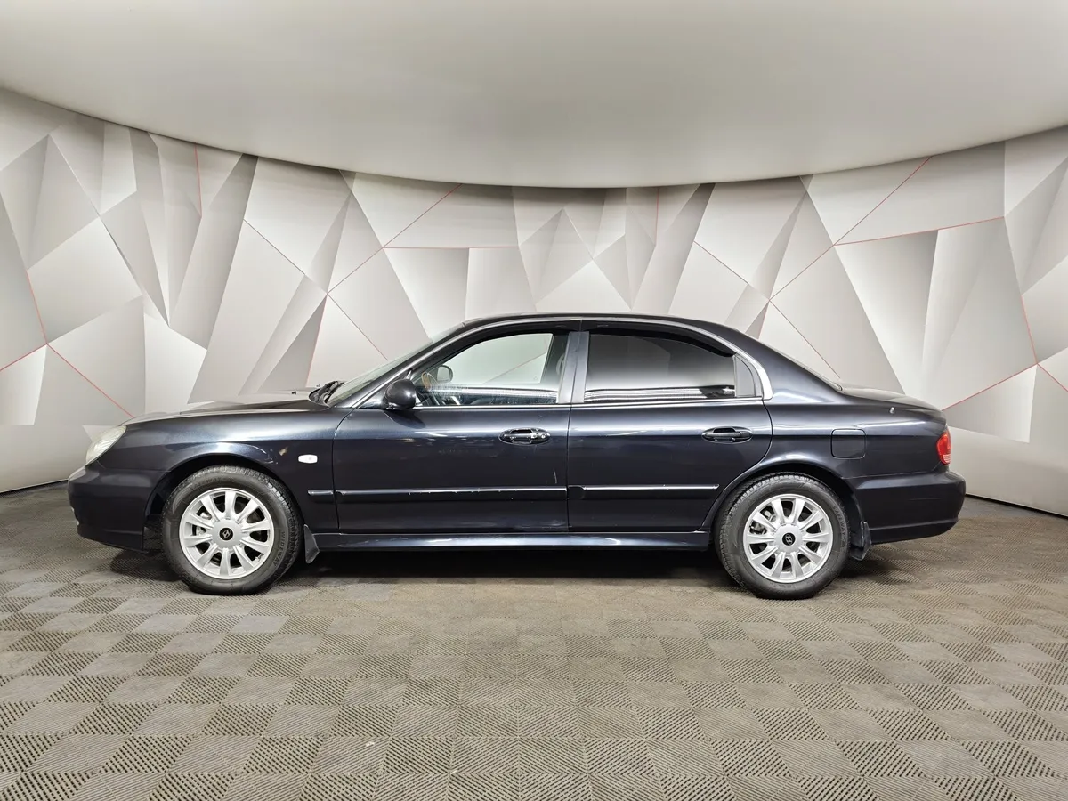 Hyundai Sonata 2.7 MT (172 л.с.) Черный в АВИЛОН. Слайд №5