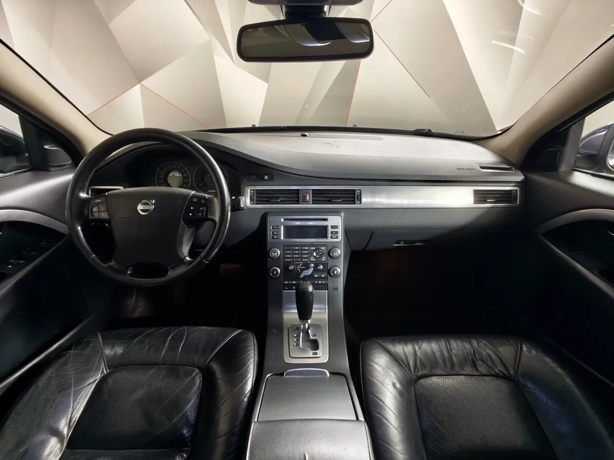 Volvo S80 2.5 Turbo Geartronic (200 л.с.) Черный в АВИЛОН. Слайд №12