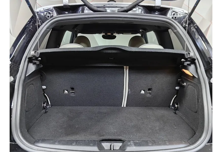 MINI 3 двери JCW 2.0 AT (231 л.с.) Черный в АВИЛОН. Слайд №9