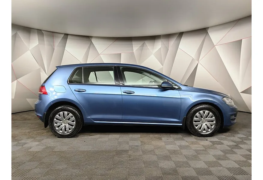 Volkswagen Golf 1.4 TSI BlueMotion MT (122 л.с.) Trendline Голубой в АВИЛОН. Слайд №5
