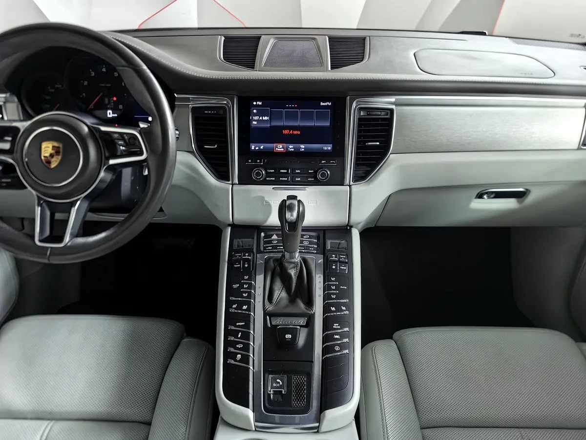 Porsche Macan 2.0 TFSI AMT 4WD (265 л.с.) R4 Синий в АВИЛОН. Слайд №15