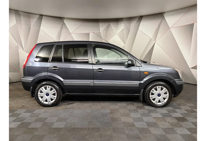 Ford Fusion 1.4 MT (80 л.с.) Core Серый в АВИЛОН. Слайд №4