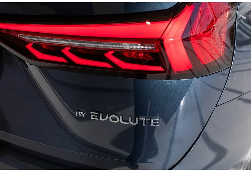 EVOLUTE i-SPACE 1.5 CVT (218 л.с.) (5 мест) Серый в АВИЛОН. Слайд №16