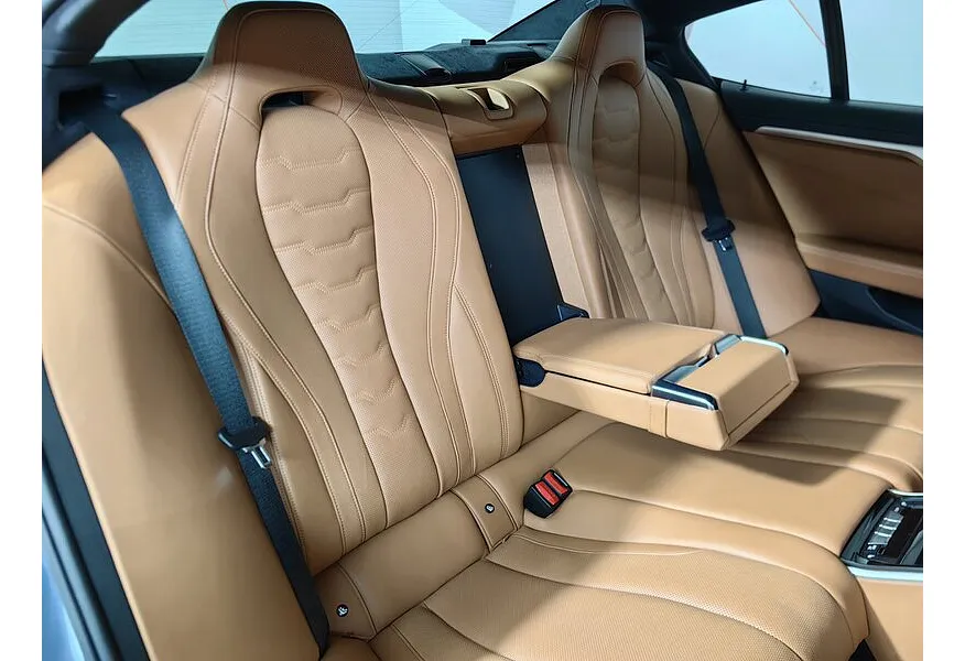 BMW 8 серия 840i xDrive (340 л.с.) M Sport Pro Синий в АВИЛОН. Слайд №14