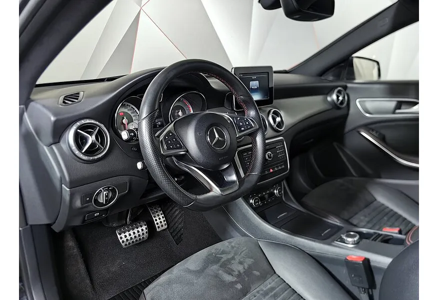 Mercedes-Benz CLA 200 7G-DCT (156 л.с.) Черный в АВИЛОН. Слайд №19 Mercedes-Benz CLA 200 7G-DCT (156 л.с.) Черный в АВИЛОН. Слайд №19