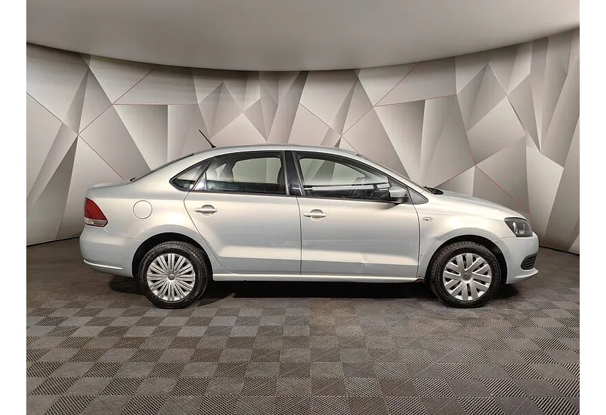 Volkswagen Polo 1.6 Tiptronic (105 л.с.) Comfortline Серебристый в АВИЛОН. Слайд №6