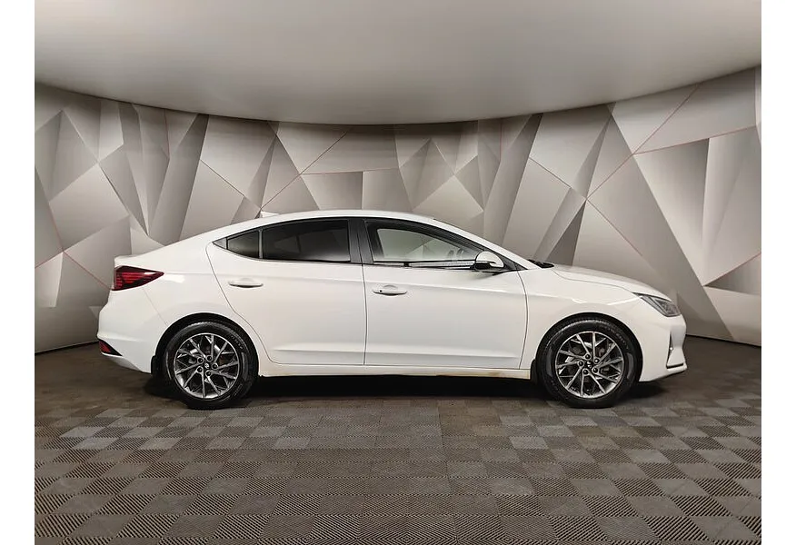 АВИЛОН - Hyundai Elantra 2.0 AT (150 л.с.) Family Белый - slide 3