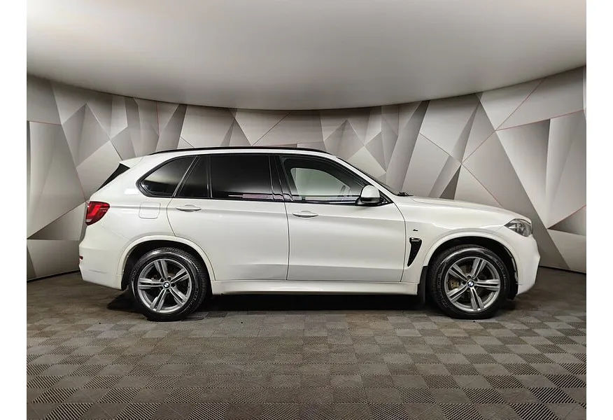 BMW X5 xDrive30d Steptronic (249 л.с.) Белый в АВИЛОН. Слайд №6