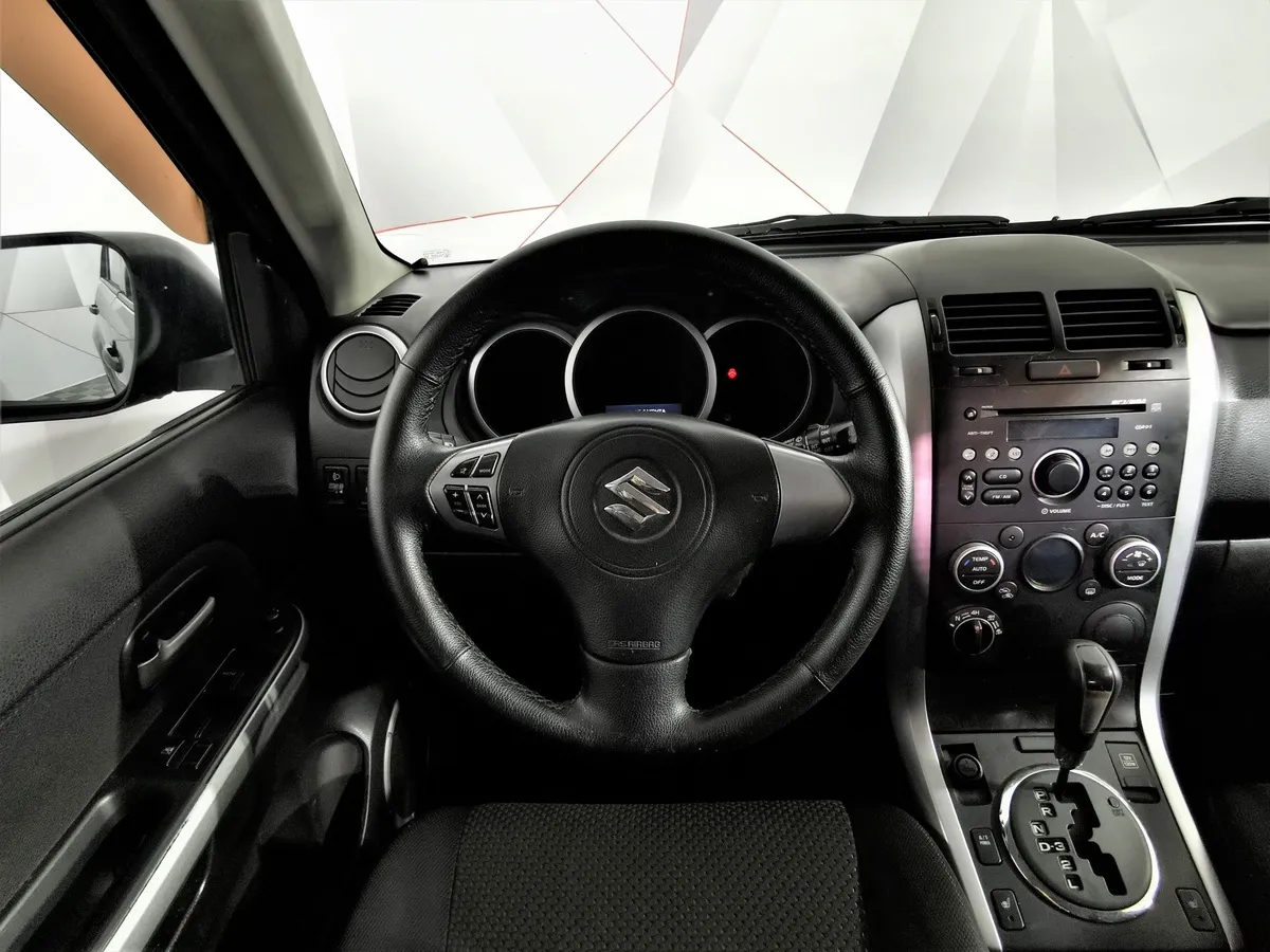 Suzuki Grand Vitara 2.4 AT (169 л.с.) Фиолетовый в АВИЛОН. Слайд №18