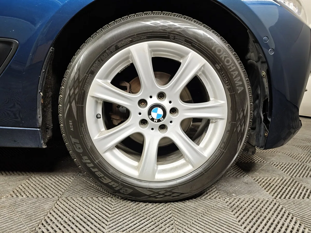 BMW 3 серия 320i AT (184 л.с.) Синий в АВИЛОН. Слайд №7