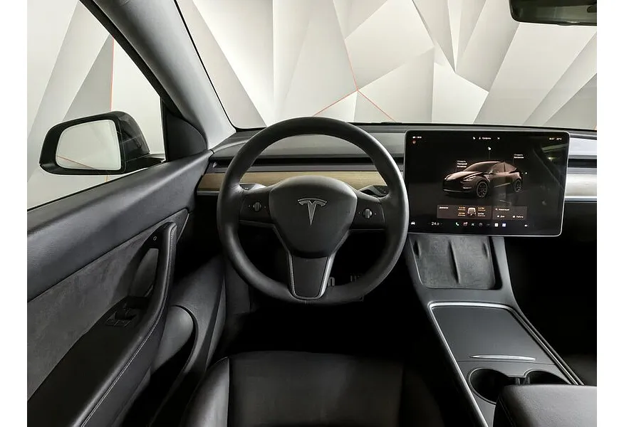 Tesla Model Y Long Range AWD AT (346 л.с.)  Черный в АВИЛОН. Слайд №9