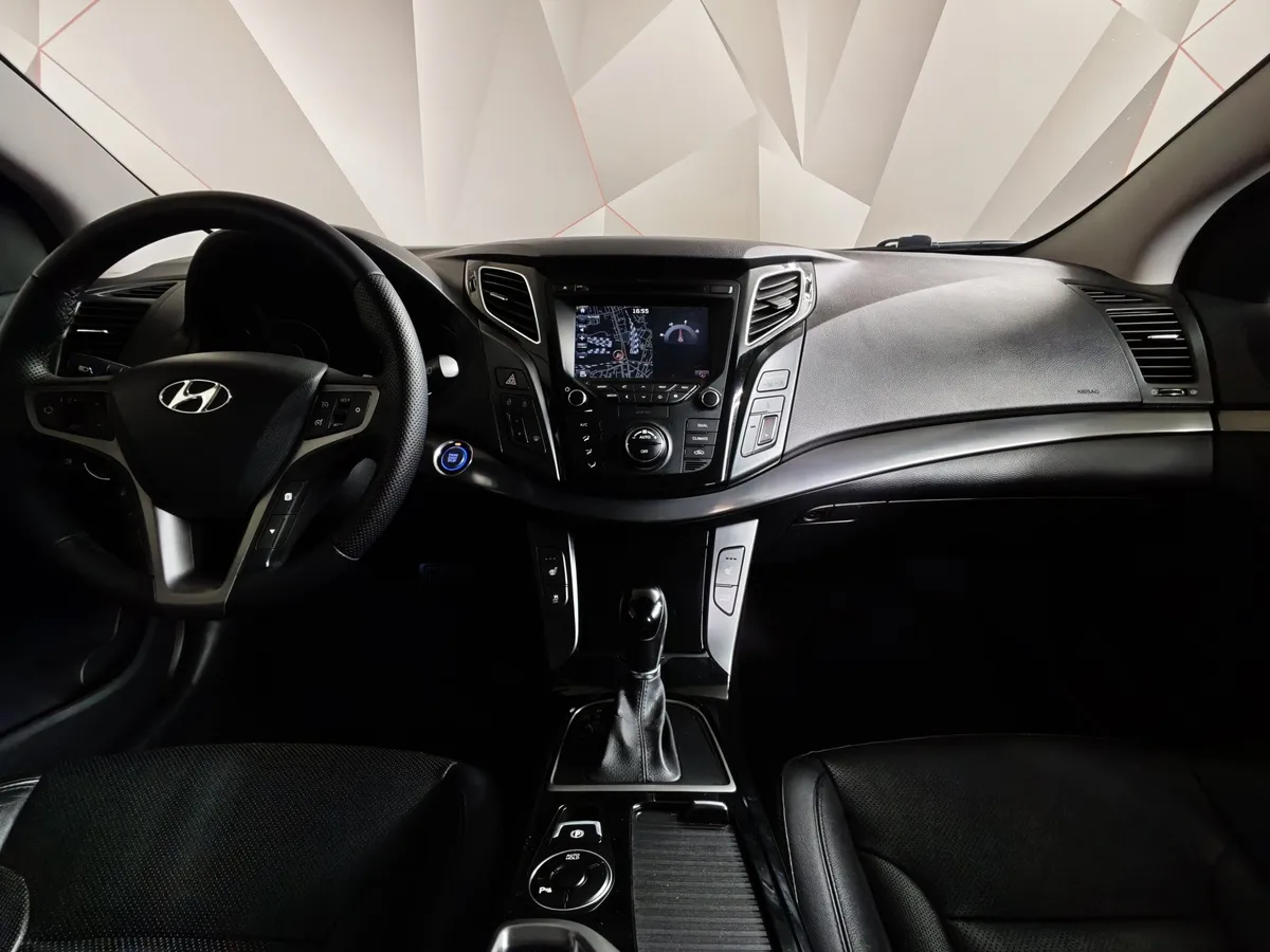 Hyundai i40 2.0 AT (150 л.с.) Business Серый в АВИЛОН. Слайд №15