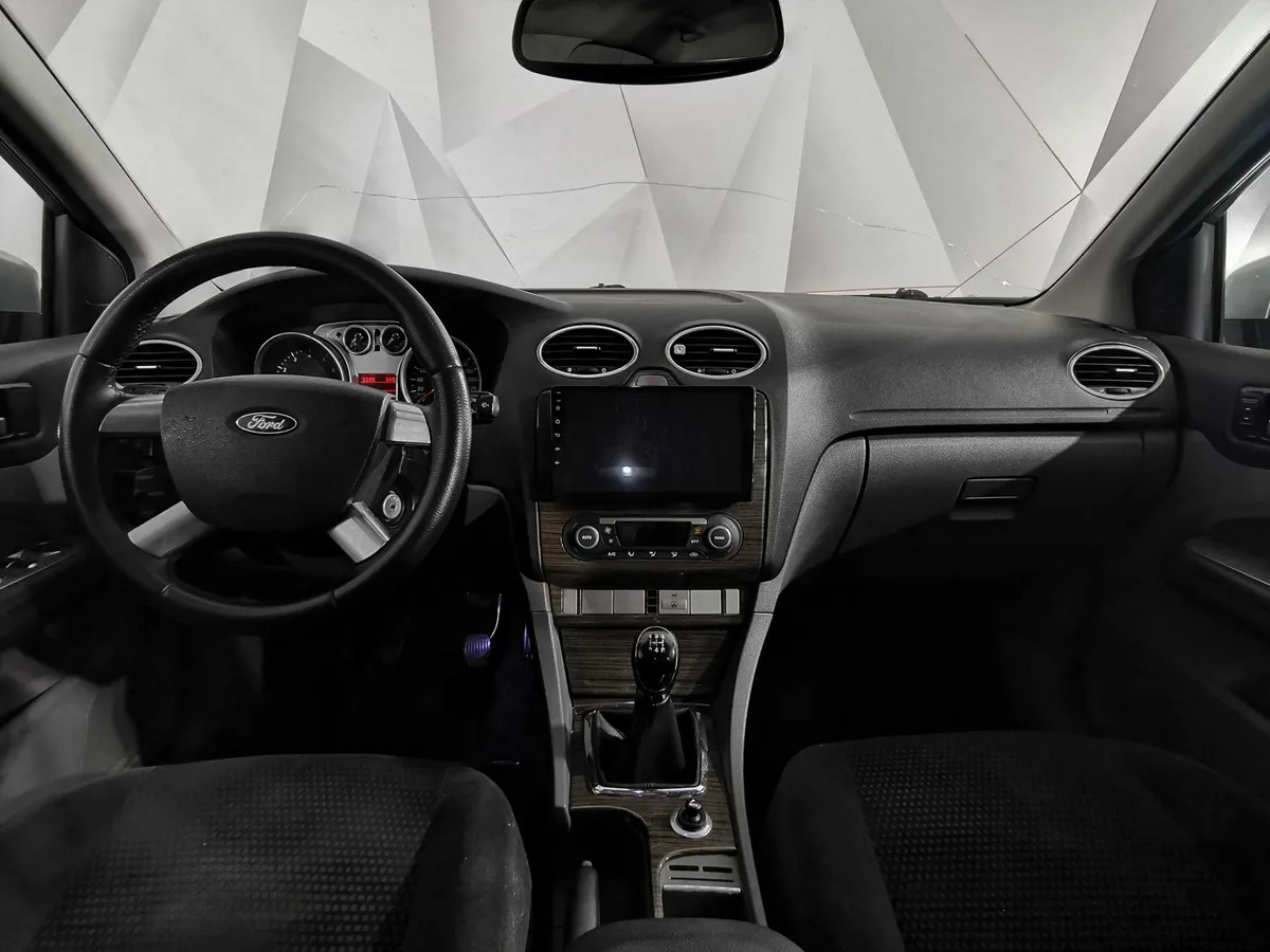 Ford Focus 1.8 MT (125 л.с.) Ghia Серебристый в АВИЛОН. Слайд №14