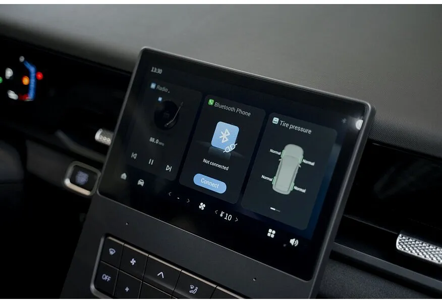 JAECOO J6 1.5T DCT 2WD (147 л.с.) Актив Черный в АВИЛОН. Слайд №14