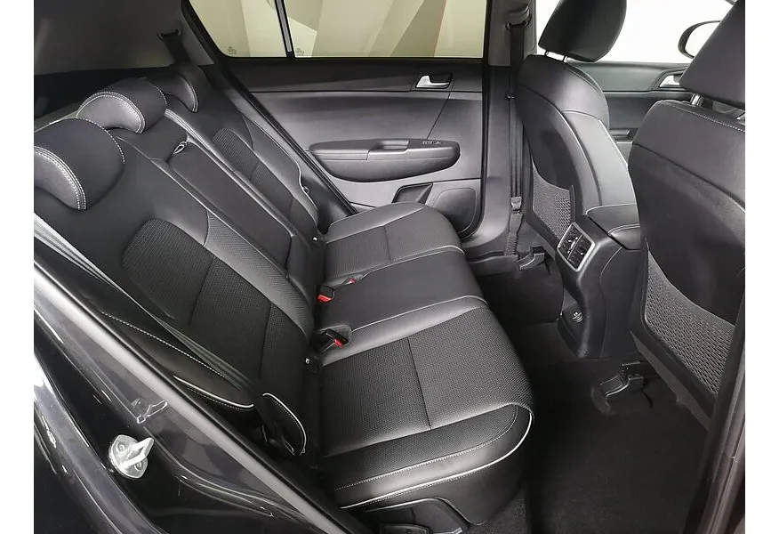 Kia Sportage 2.0 MPI AT 4WD (150 л.с.) Comfort Черный в АВИЛОН. Слайд №16
