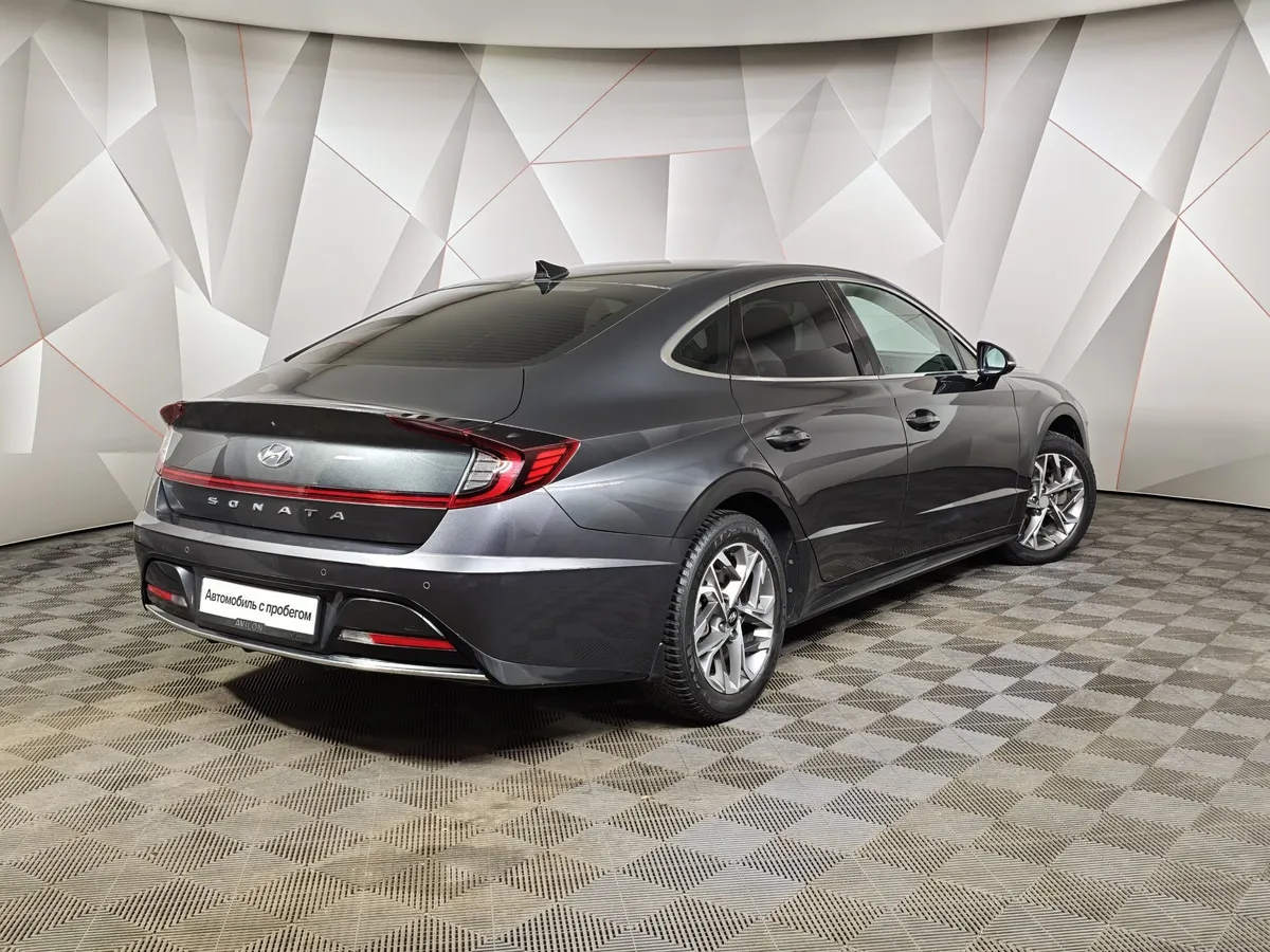 Hyundai Sonata 2.0 MPI (150 л.с.) Style Серый в АВИЛОН. Слайд №2