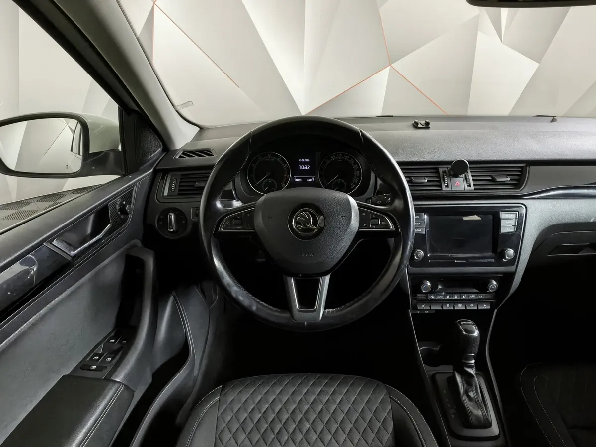 Skoda Rapid 1.6 AT (110 л.с.) Белый в АВИЛОН. Слайд №20