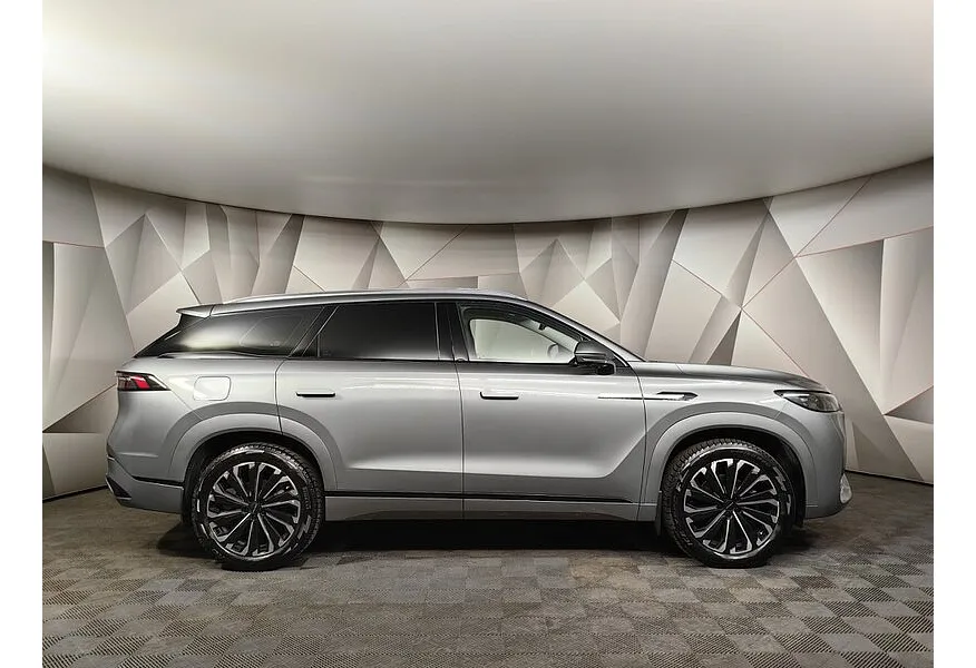 JAECOO J8 2.0 DCT 4WD (249 л.с.) Active Серый в АВИЛОН. Слайд №6