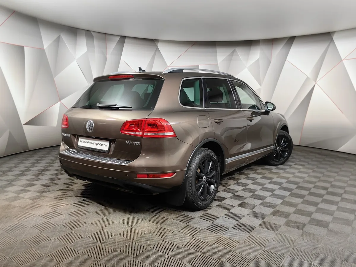 Volkswagen Touareg 3.0 TDI Tiptronic 4Motion (204 л.с.) Коричневый в АВИЛОН. Слайд №2
