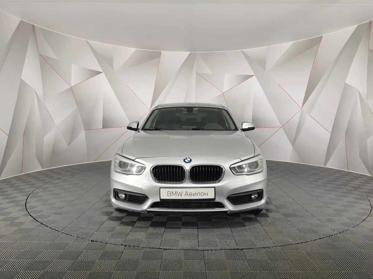 BMW 1 серия 116i AT (136 л.с.) Серебристый в АВИЛОН. Слайд №3
